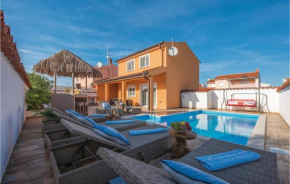2 Bedroom Stunning Home In Betiga